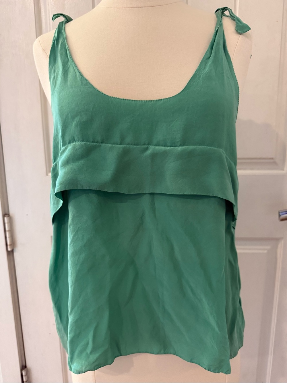 Bellatrix silk top green Tie-Shoulder Layered Camisole size small